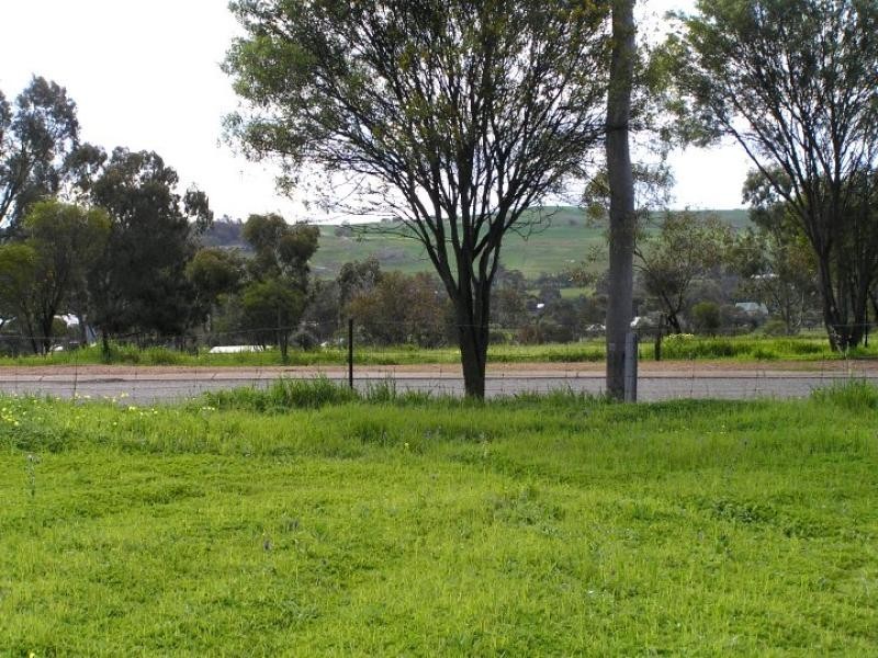 53 Henry Road, York WA 6302