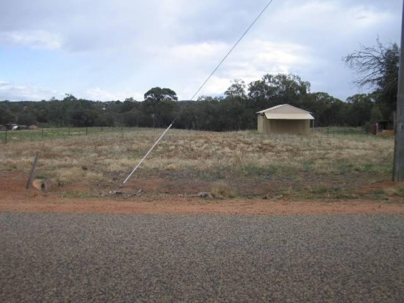 81 Newcastle Street, York WA 6302