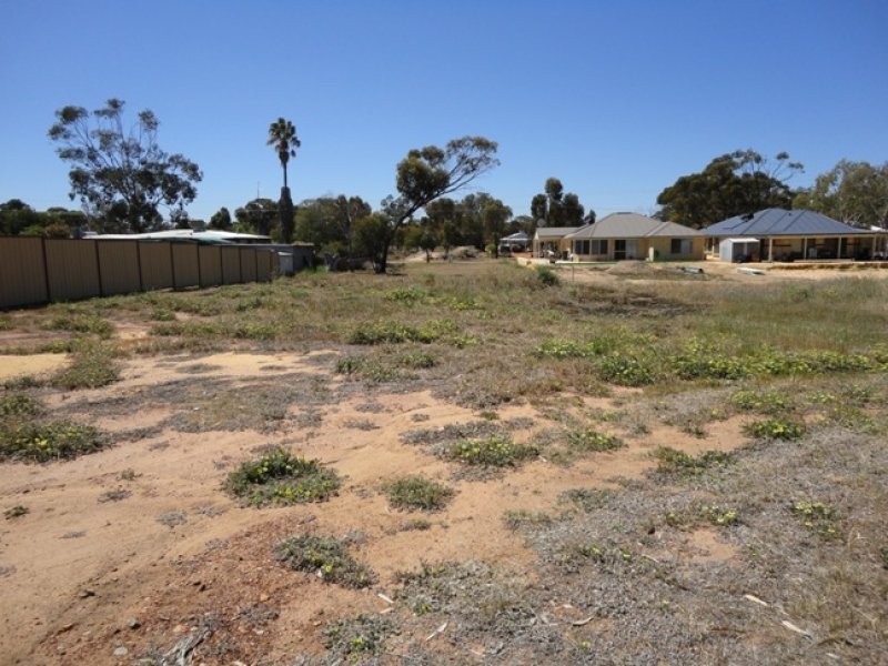 13 Railway Street, Beverley WA 6304