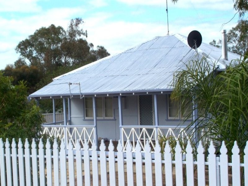 54 Grey Street, York WA 6302