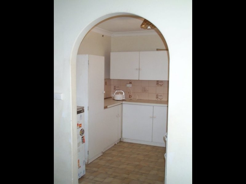 5 Thomson Street, York WA 6302