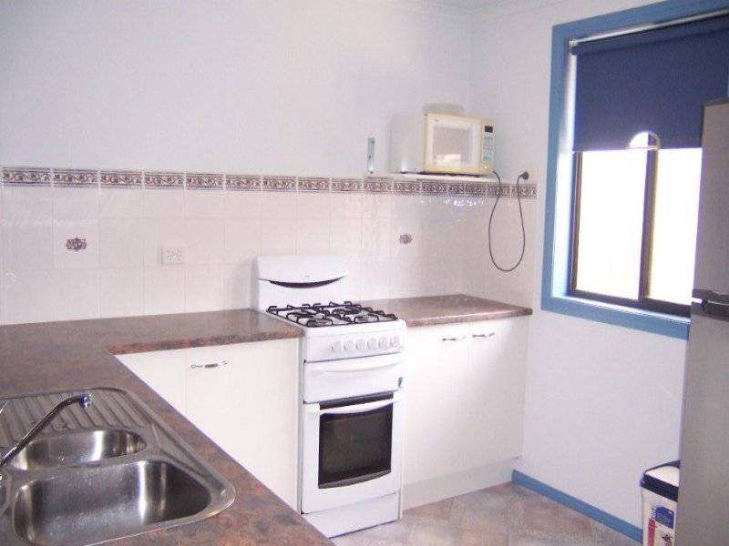 8 Dawn Close, Andrews Farm SA 5114