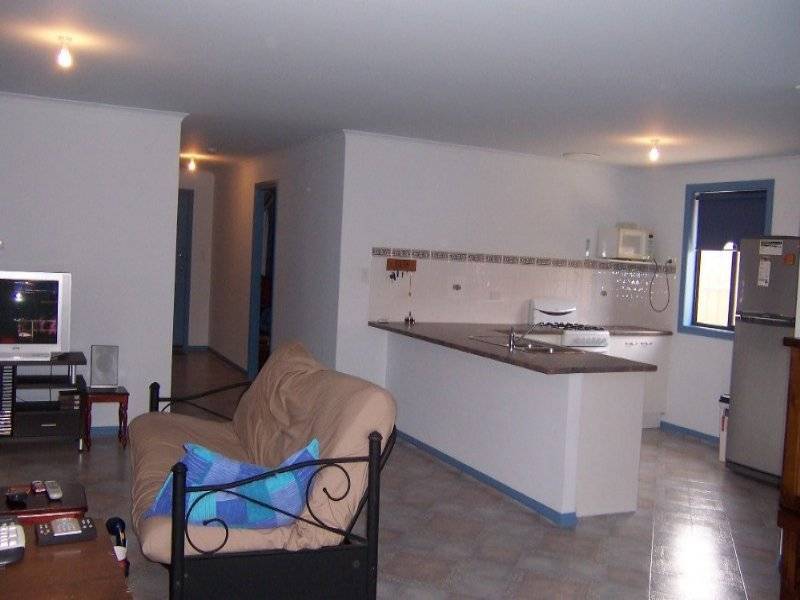 8 Dawn Close, Andrews Farm SA 5114