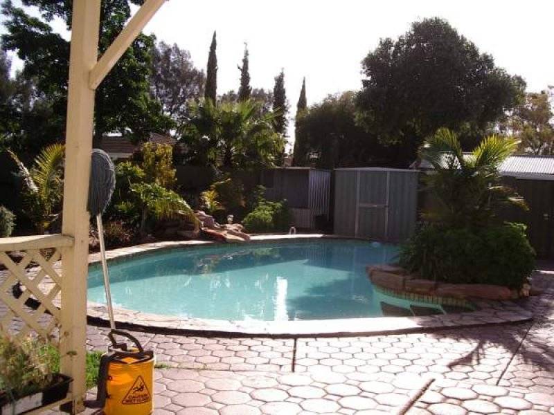 140 McKenzie Rd, Elizabeth Downs SA 5113
