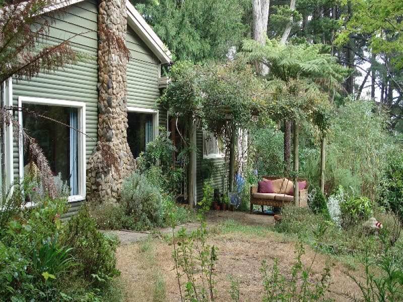 13 Christian Grove, Kallista VIC 3791