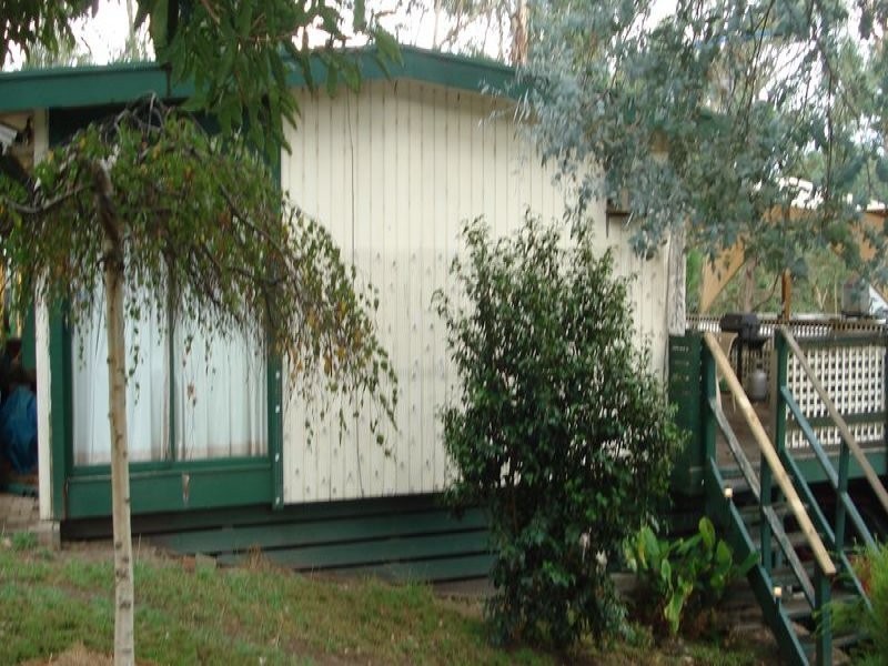 8 Irene Grove, Selby VIC 3159