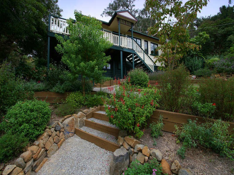 60 Belmont Avenue, Upwey VIC 3158