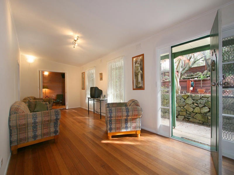 6 Runnymede Road, Belgrave VIC 3160