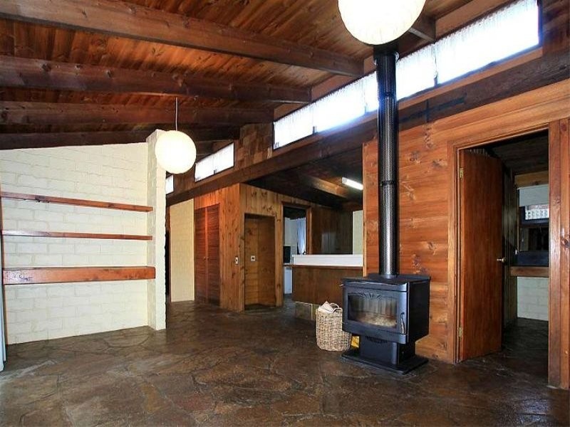 4 McNamara Road, Avonsleigh VIC 3782