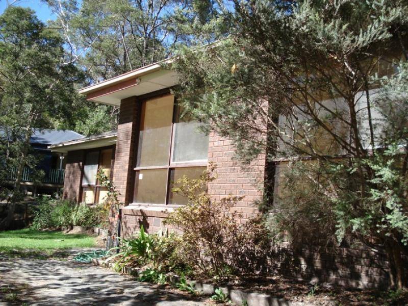 2 Glen Road, Belgrave Heights VIC 3160