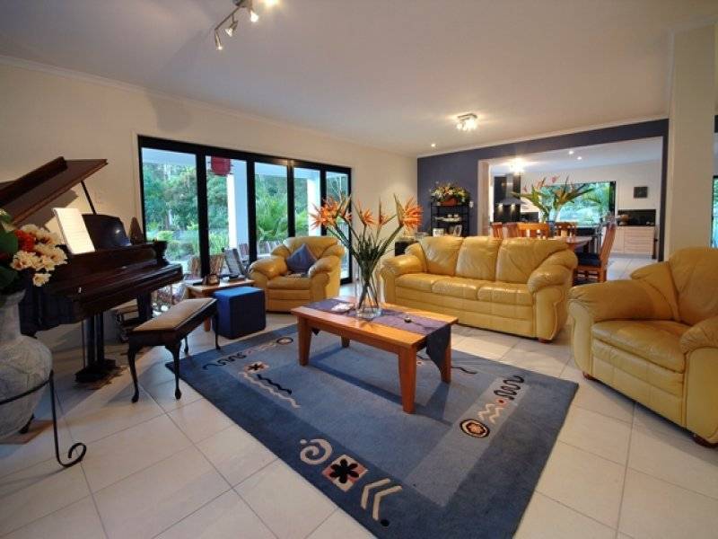 6 Sawreys Road, Forest Glen QLD 4556