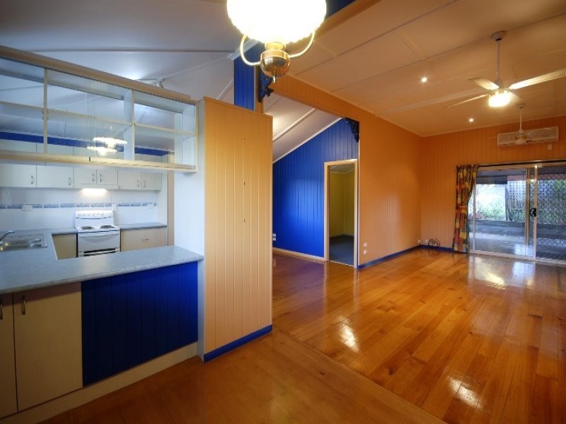 21 Arundell Avenue, Nambour QLD 4560