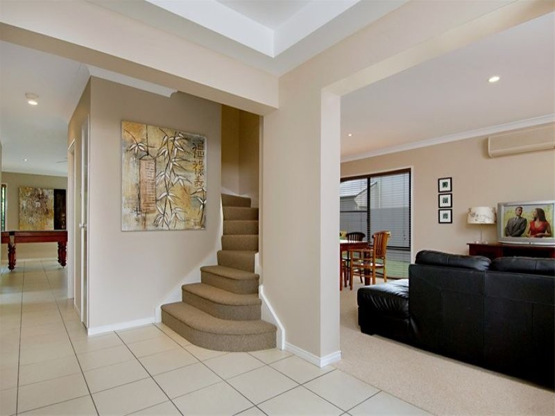 8 Manor Lane, Buderim QLD 4556