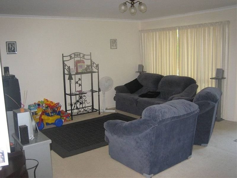 8 Samwhite Drive, Buderim QLD 4556