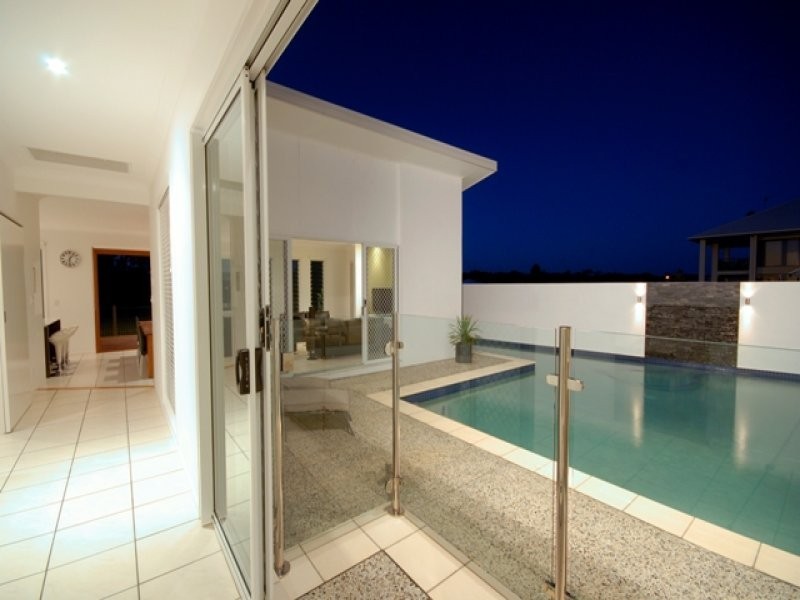 19 Regal Crescent, Sippy Downs QLD 4556