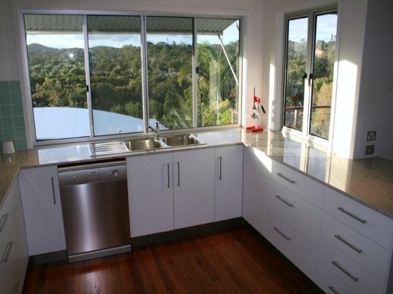 71 Southern Cross Parade, Sunrise Beach QLD 4567