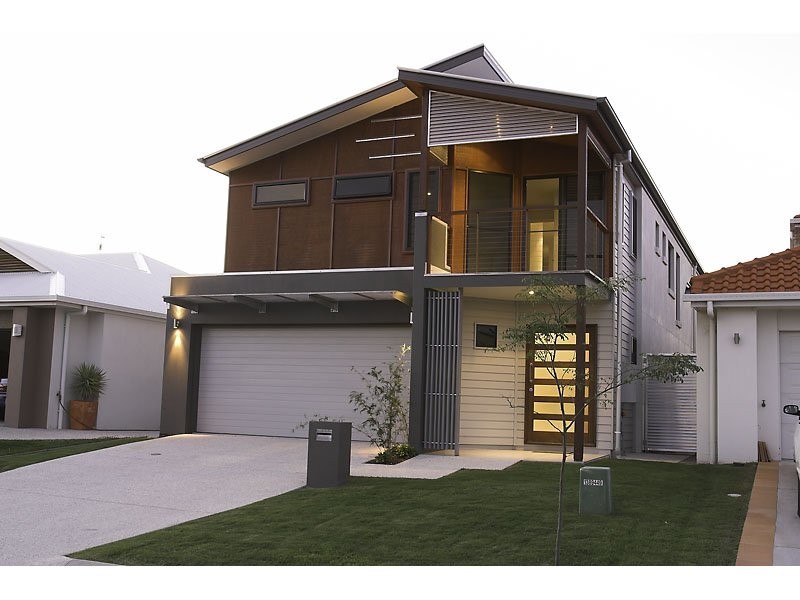 15 Easter St, Kawana Island QLD 4575