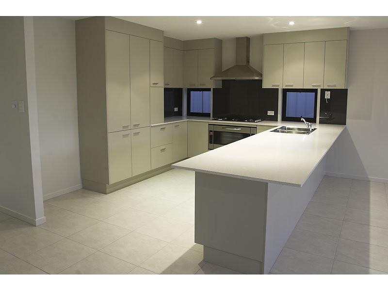 15 Easter St, Kawana Island QLD 4575