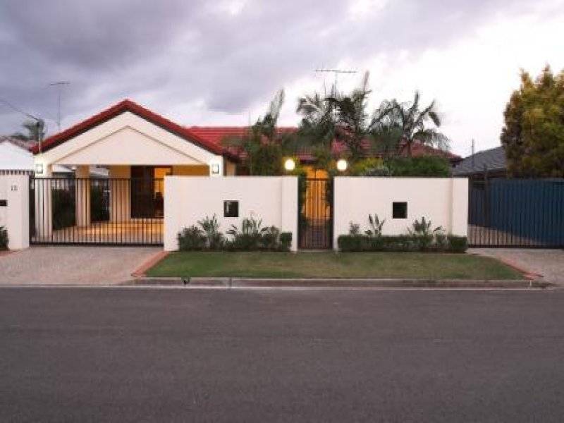 13 Rakumba Place, Mountain Creek QLD 4557