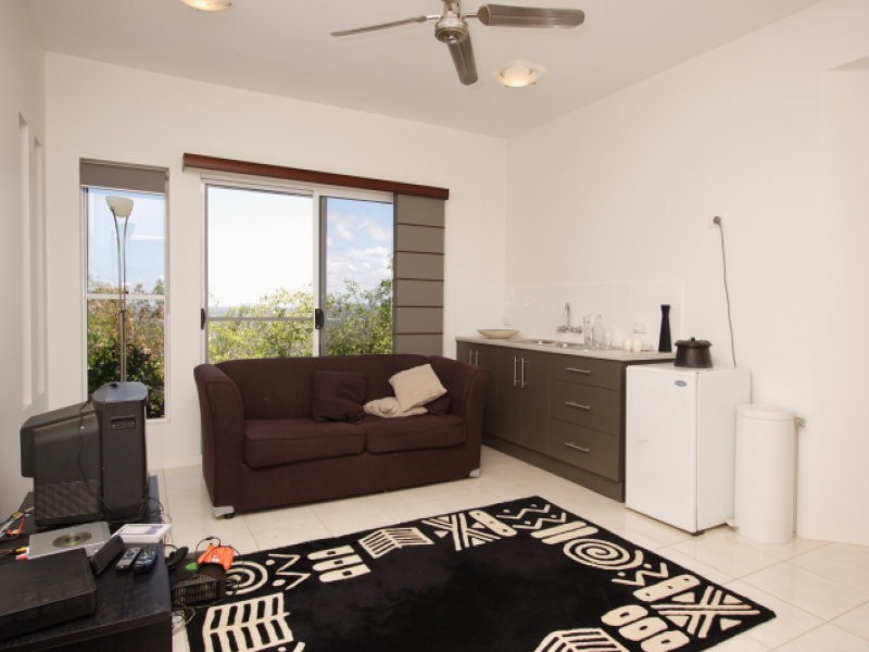 10 Village Place, Buderim QLD 4556