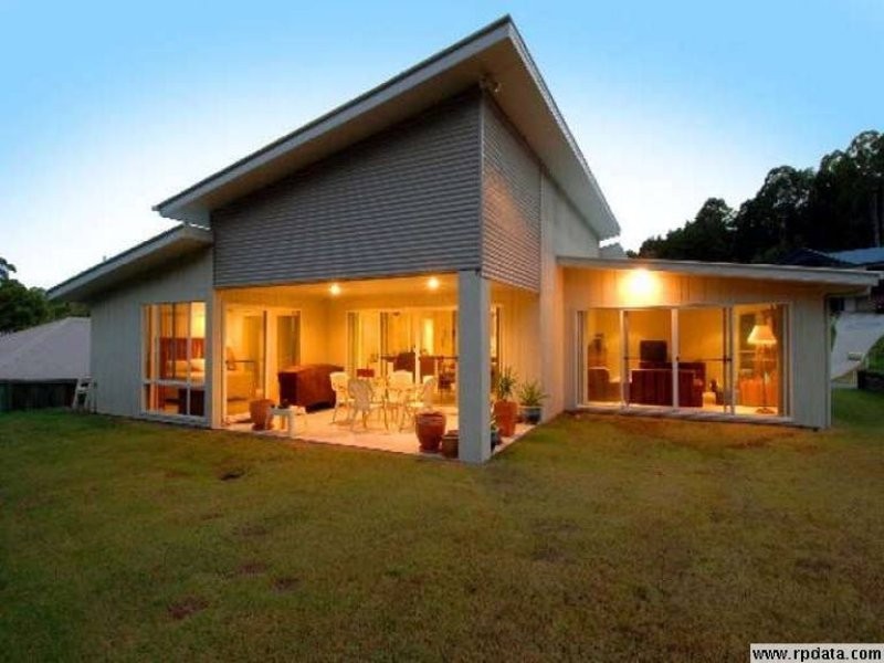 8 Hillview Drive, Buderim QLD 4556
