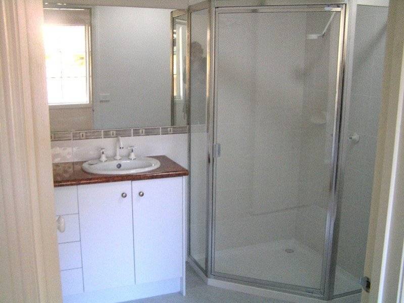 2/159 Cambridge Rd, Mooroolbark VIC 3138