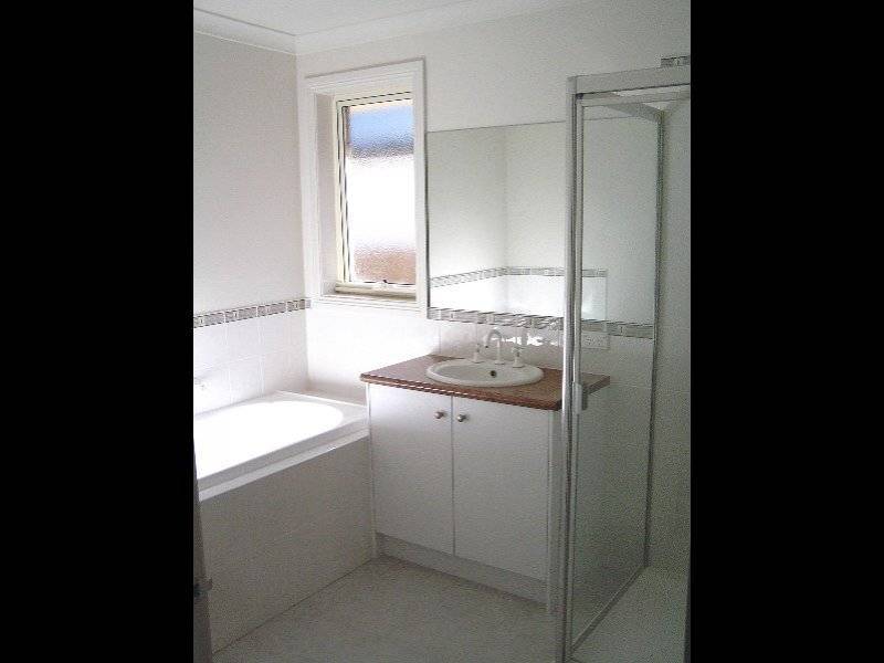 2/159 Cambridge Rd, Mooroolbark VIC 3138