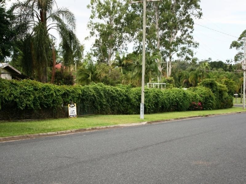 36 Coronation Avenue, Woodford QLD 4514