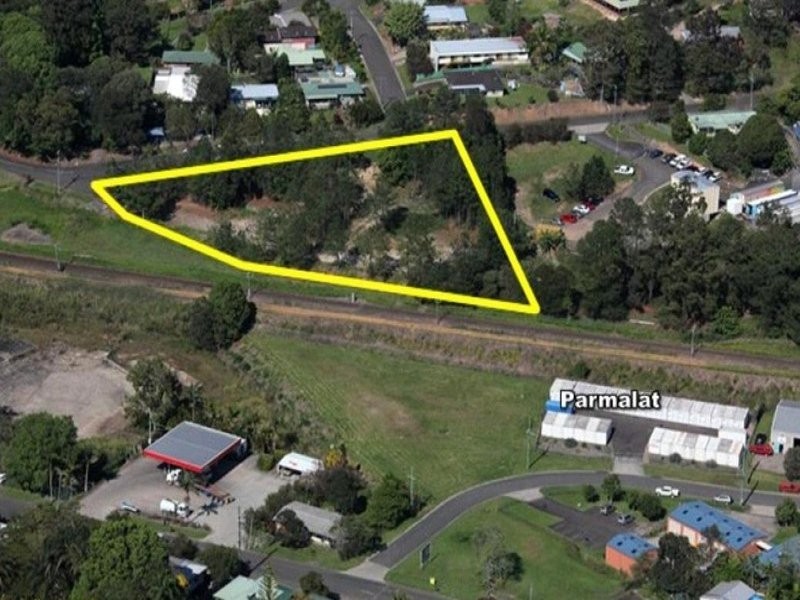 20 Brookes Street, Nambour QLD 4560