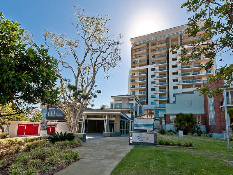 185 Redcliffe Parade, Redcliffe QLD 4020