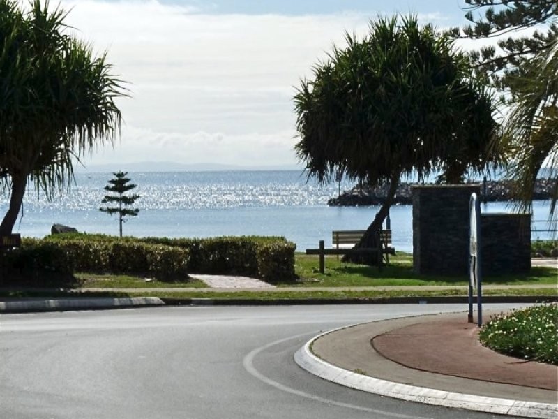 185 Redcliffe Parade, Redcliffe QLD 4020