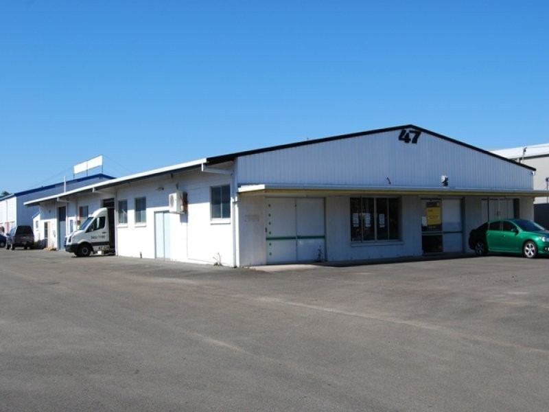 47 Caloundra Road, Caloundra QLD 4551