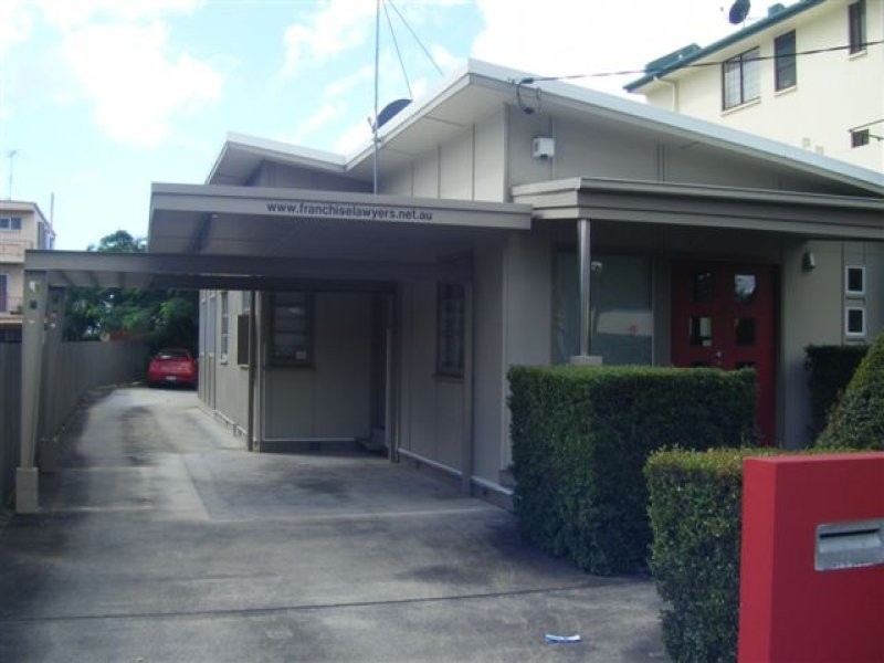 72 Duporth Avenue, Maroochydore QLD 4558
