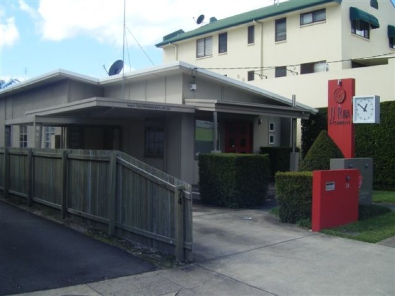 72 Duporth Avenue, Maroochydore QLD 4558