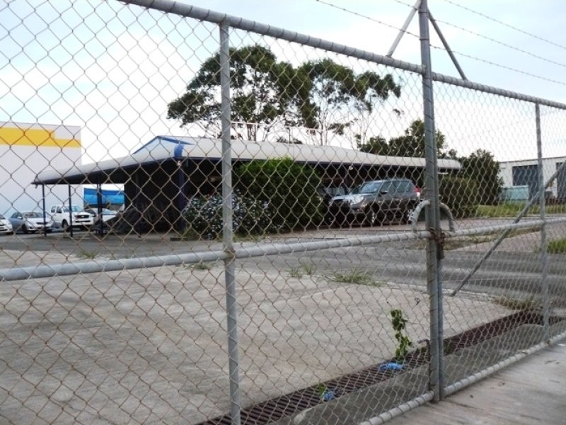 9 Bearing Avenue, Warana QLD 4575