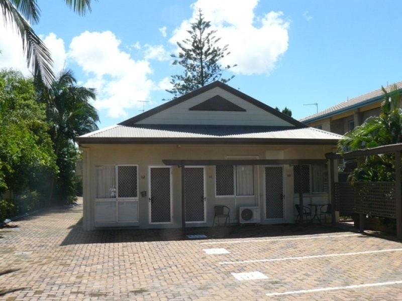 98 River Esplanade, Mooloolaba QLD 4557