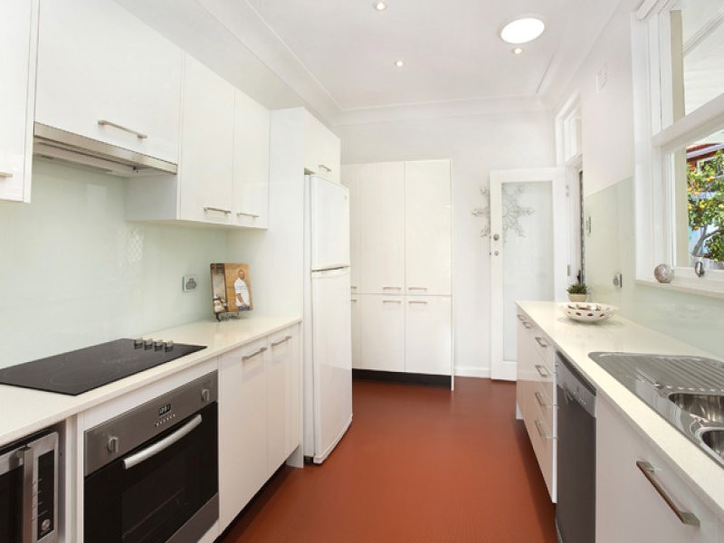 2a Makinson Street, Gladesville NSW 2111