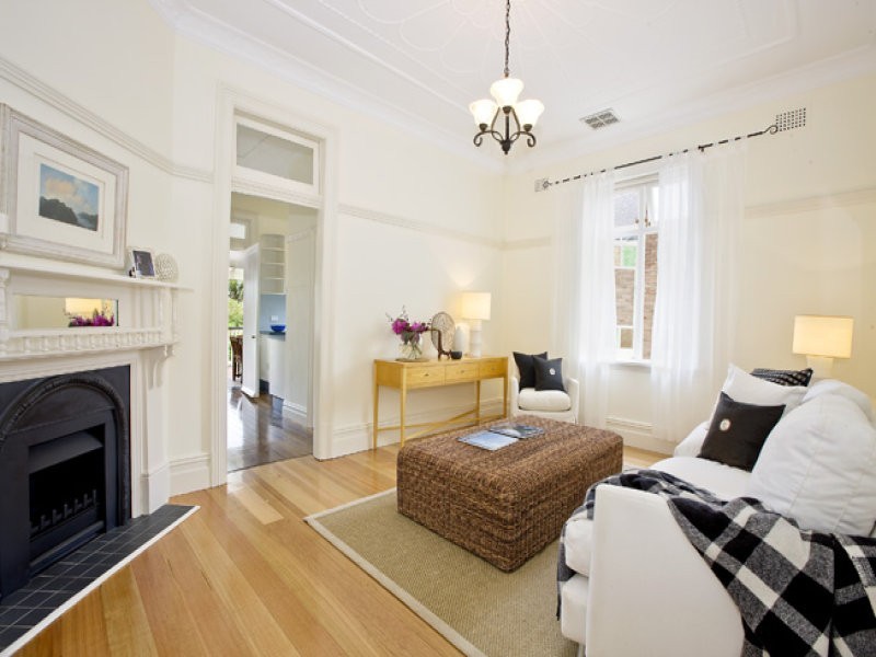 6 Ashburn Place, Gladesville NSW 2111