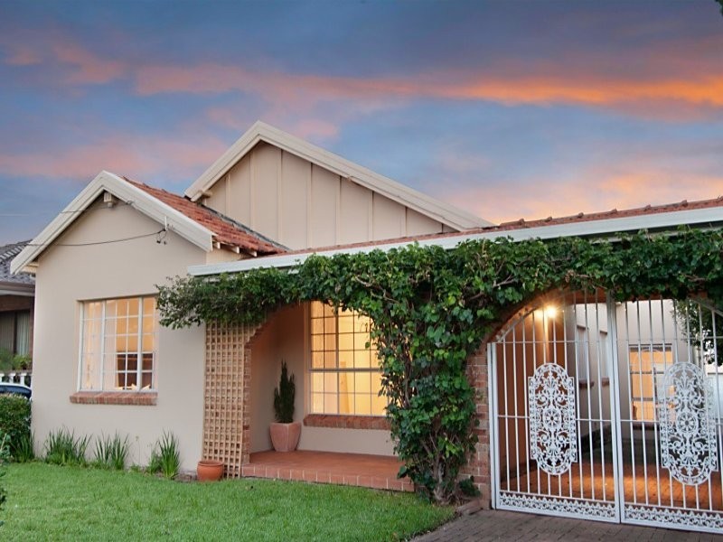 5 Lea Avenue, Russell Lea NSW 2046