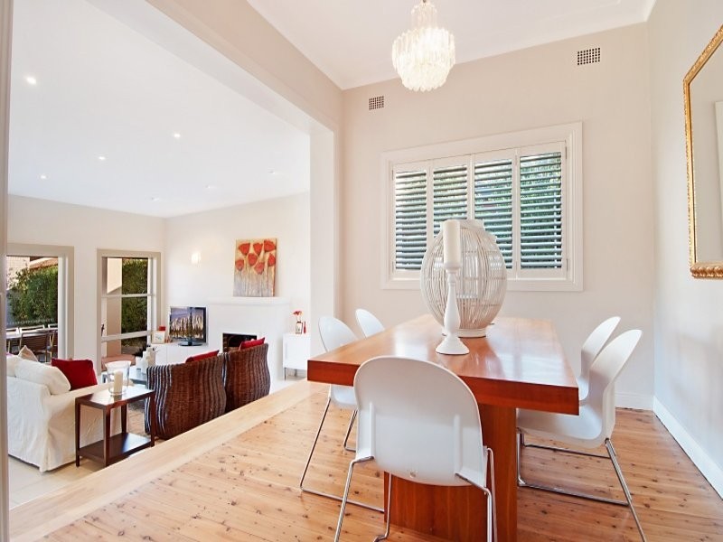 5 Lea Avenue, Russell Lea NSW 2046