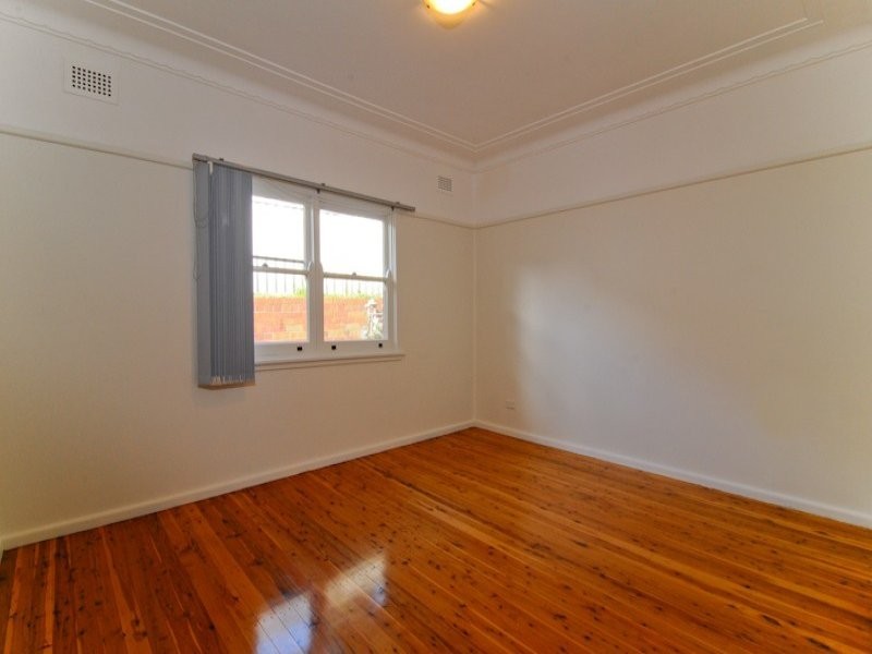 2 Primrose Avenue, Ryde NSW 2112