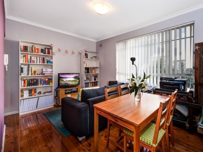 1/2 Harvard Street, Gladesville NSW 2111