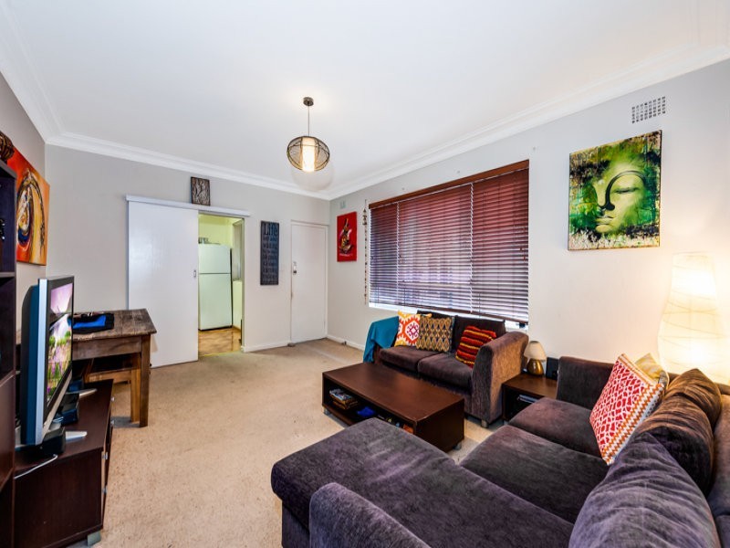 1/27 Wharf Road, Gladesville NSW 2111