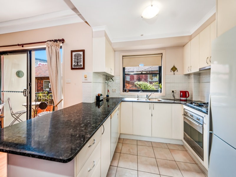 6/6-8 Flagstaff Street, Gladesville NSW 2111