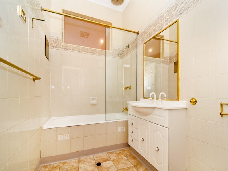 14 Bernard Avenue, Gladesville NSW 2111