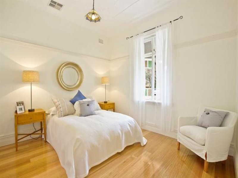 6 Ashburn Place, Gladesville NSW 2111