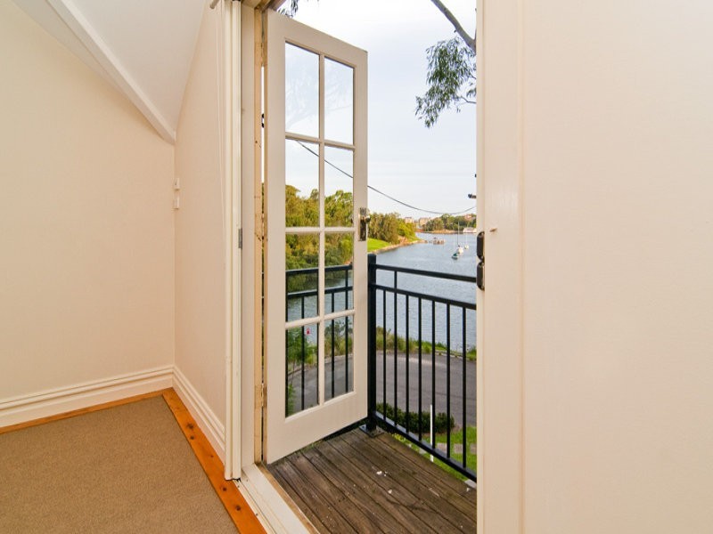 14 Bernard Avenue, Gladesville NSW 2111