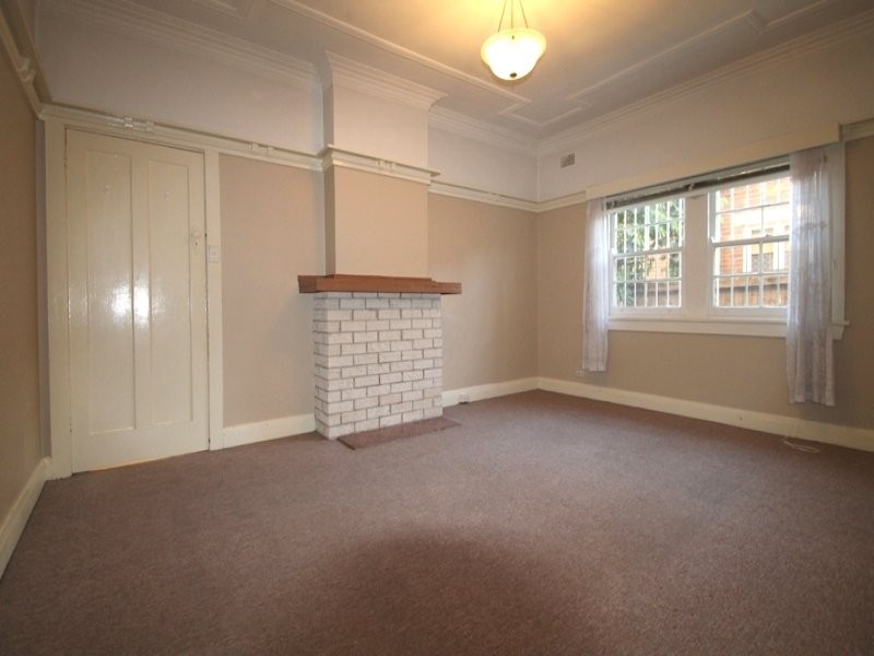 1/19 Morrison Rd, Gladesville NSW 2111