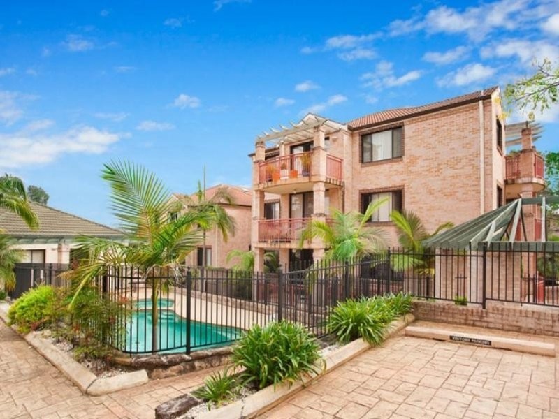 17/56 Dobson Cr, Baulkham Hills NSW 2153