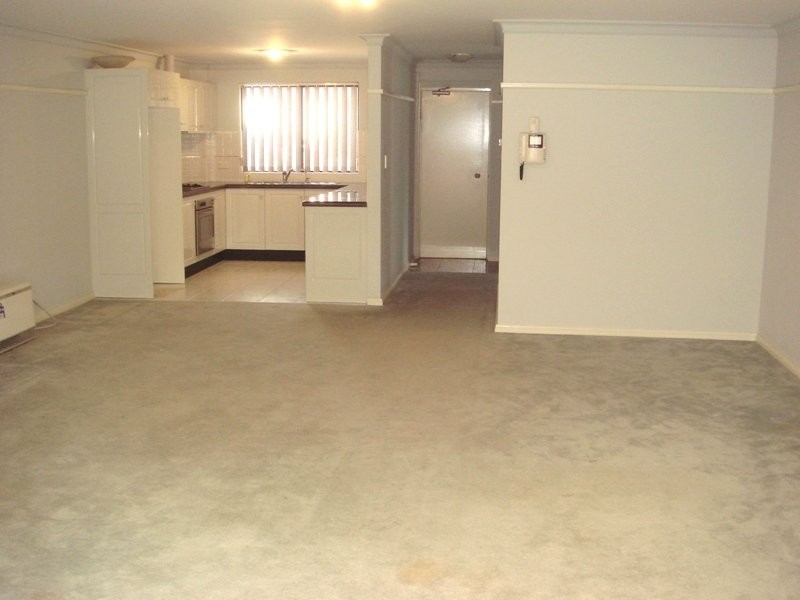 17/56 Dobson Cr, Baulkham Hills NSW 2153